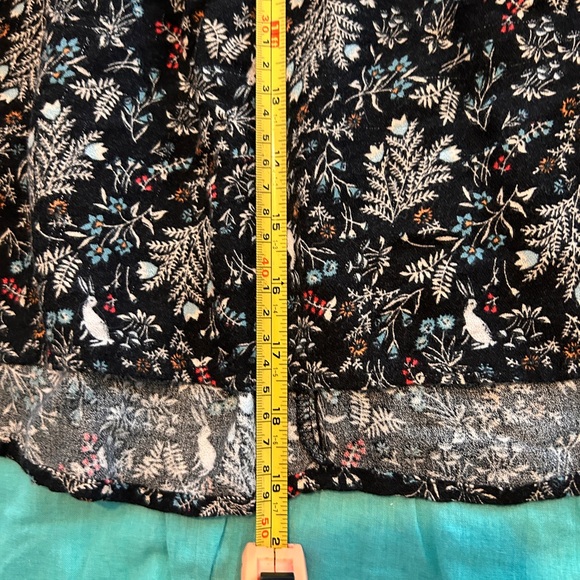 Whimsical bunny skirt - Picture 7 of 9